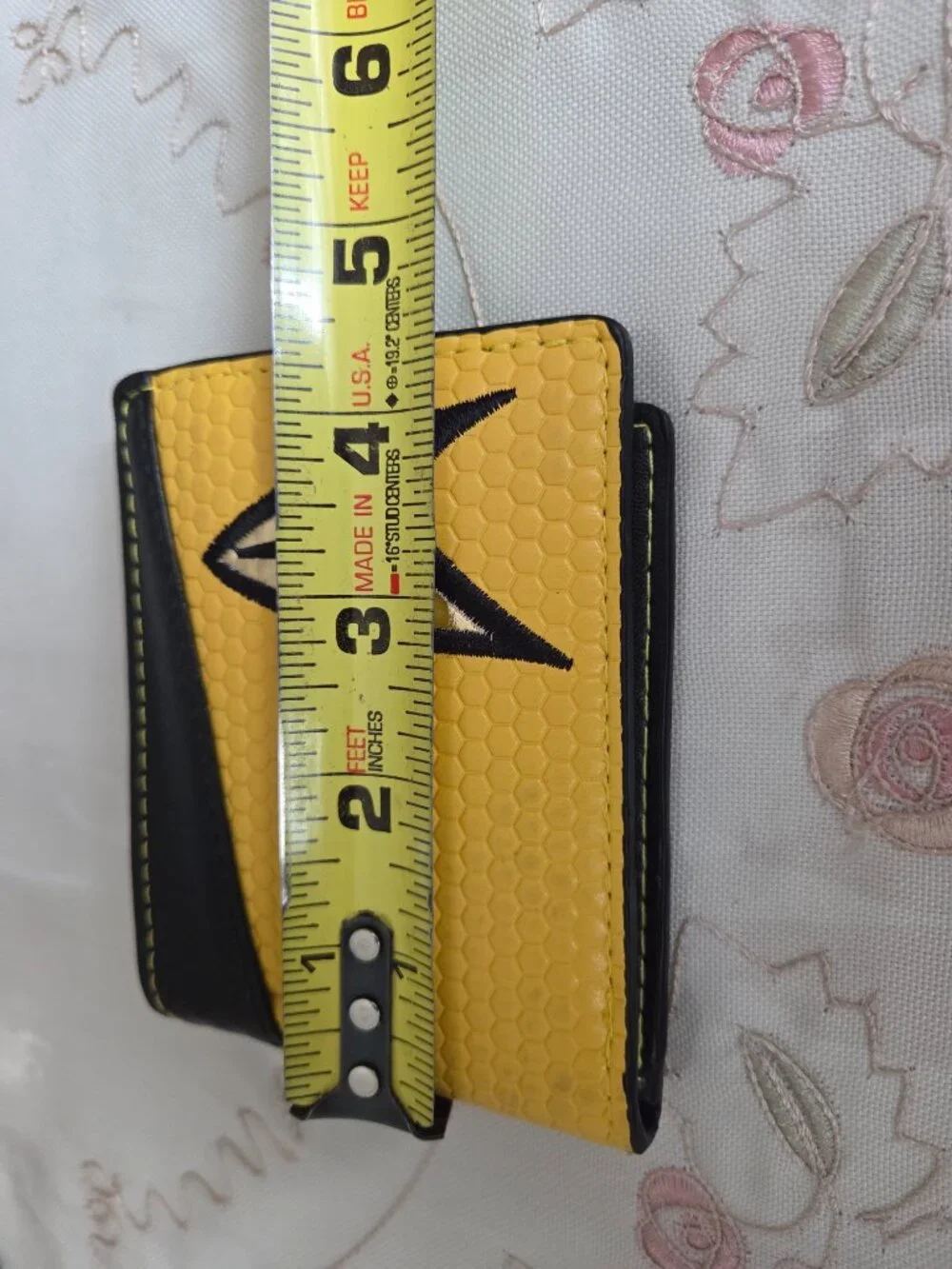Star Trek Commend Logo Yellow Bifold Wallet